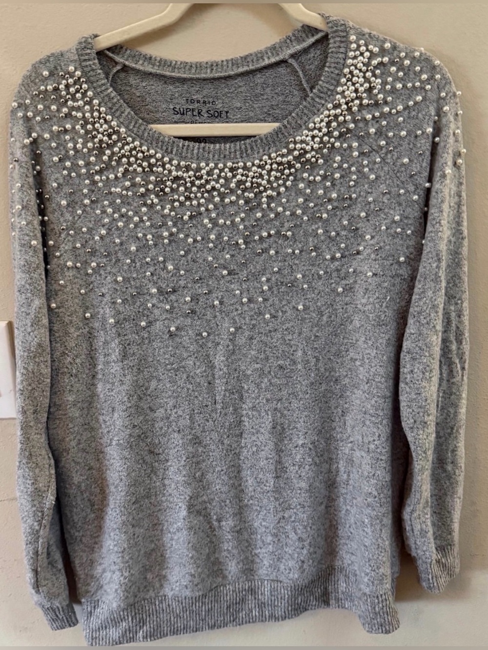 torrid Gray Pearl-Trim Crewneck Sweater size 00